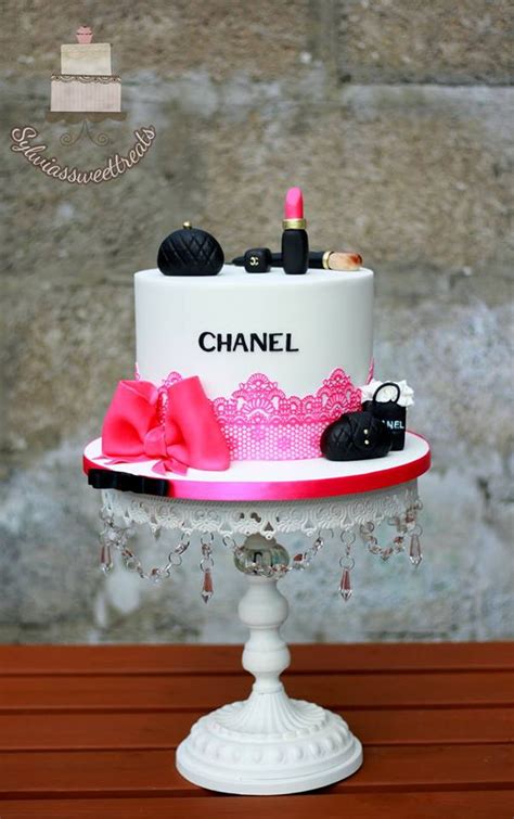 chanel theme cake tutorial.